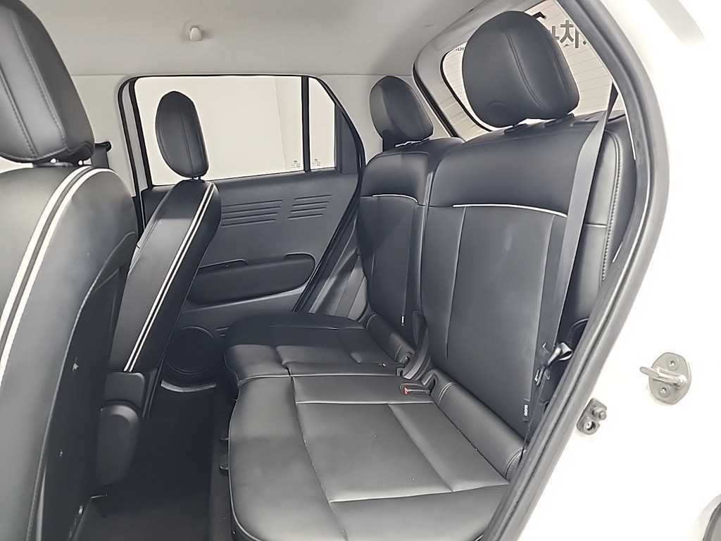 HYUNDAI Casper - Vista 12