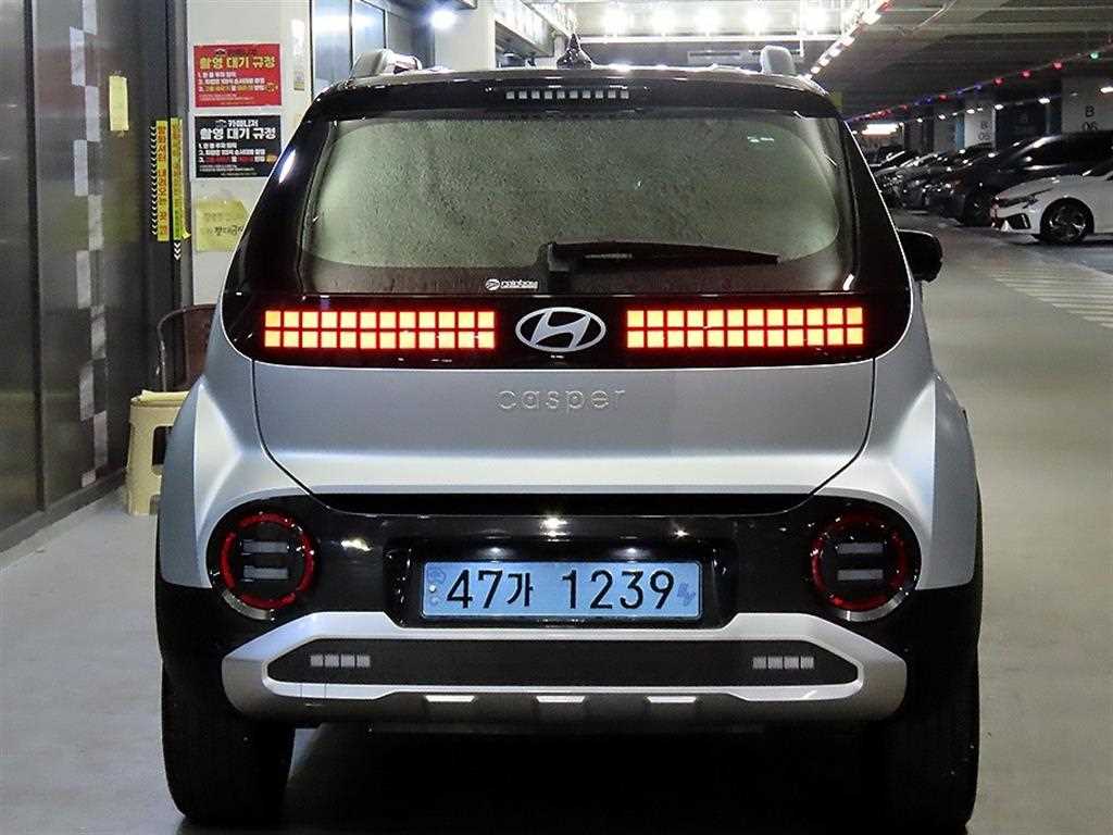 HYUNDAI Casper - Vista 5