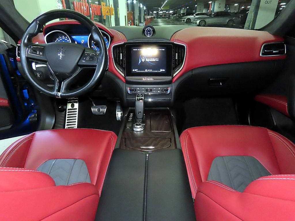 Maserati Ghibli - Vista 10