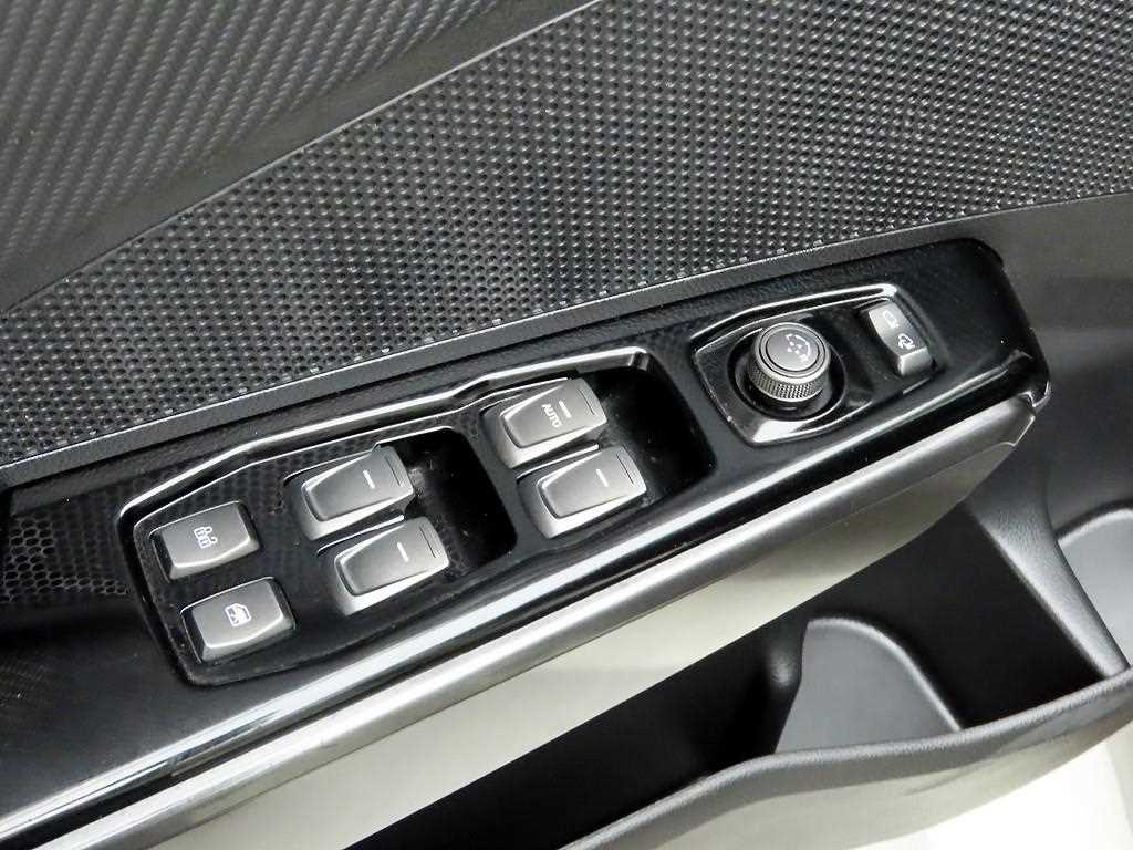 Ssangyong Tivoli - Vista 11