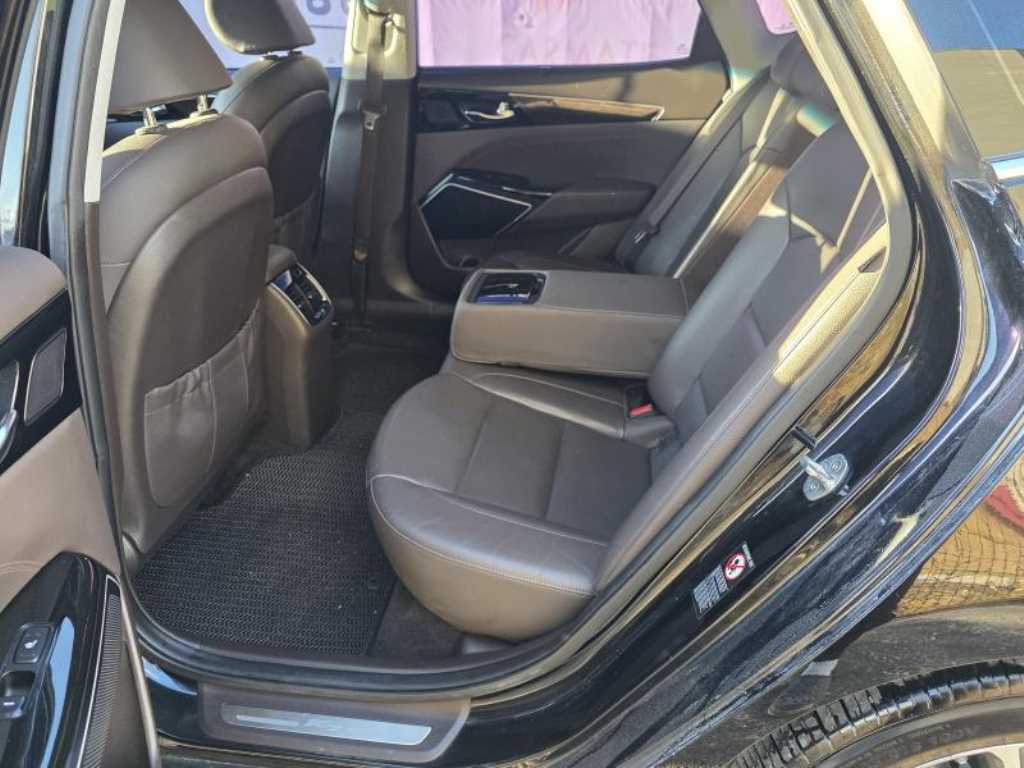 KIA K7 - Vista 6