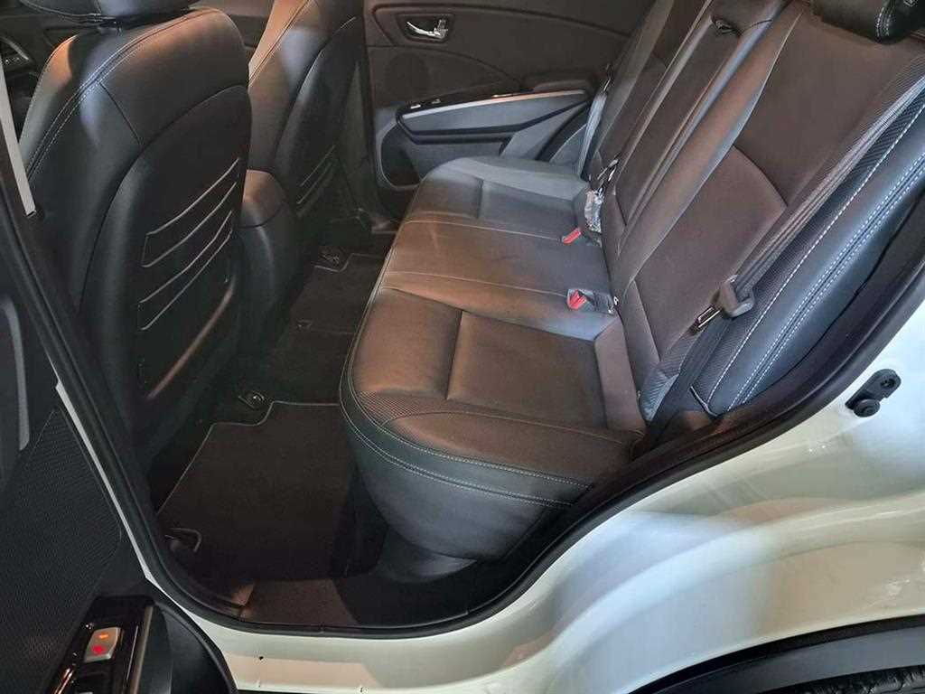 Ssangyong Tivoli - Vista 7