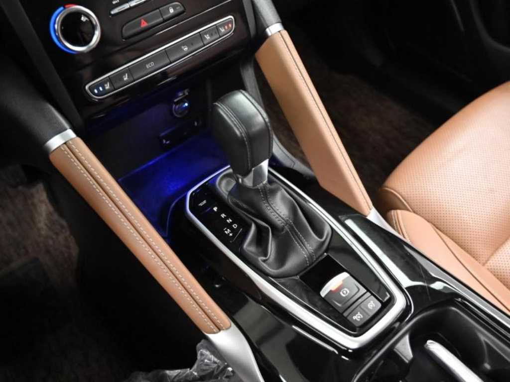 SAMSUNG QM6 - Vista 9