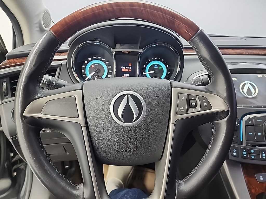 DAEWOO Alpheon - Vista 9