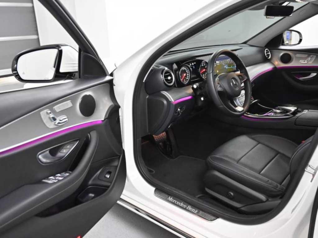 Mercedes Benz E class - Vista 11