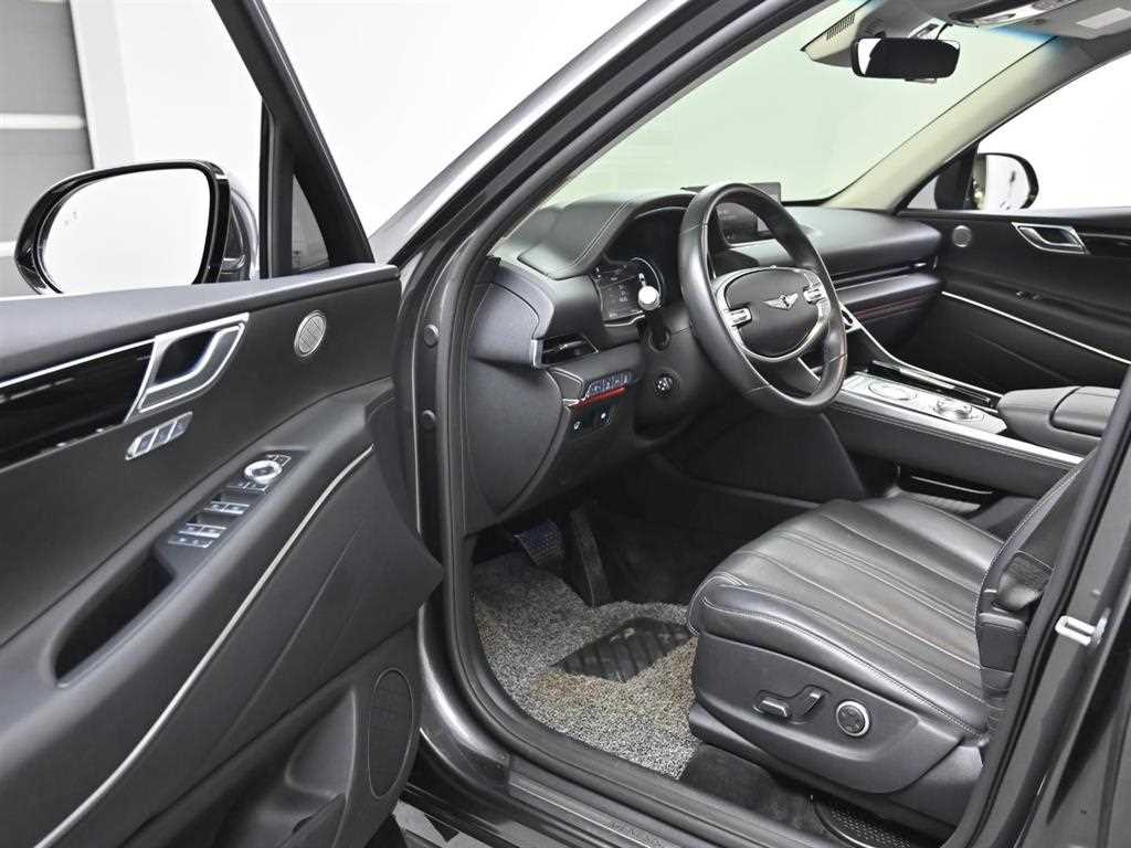 Genesis GV80 - Vista 11