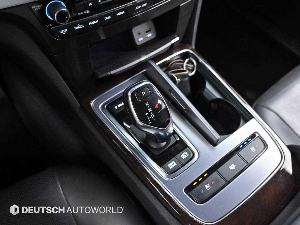 HYUNDAI Equus - Vista 9