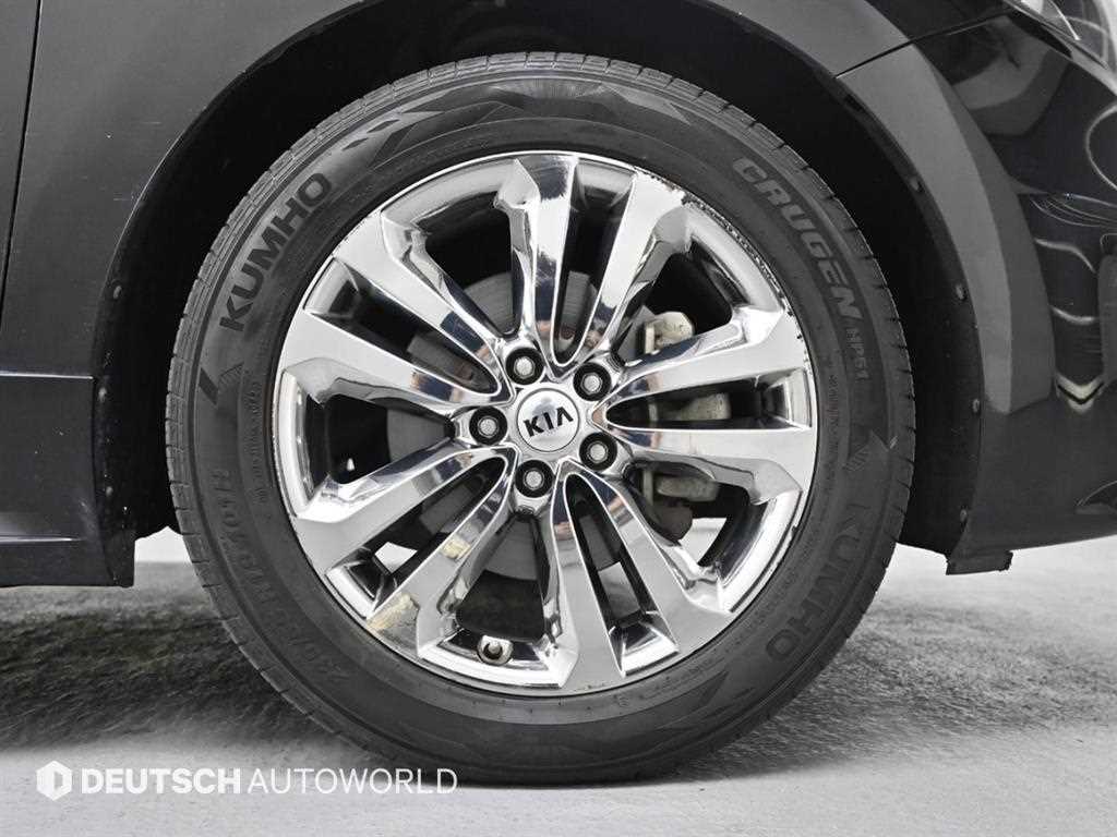 KIA Carnival - Vista 5