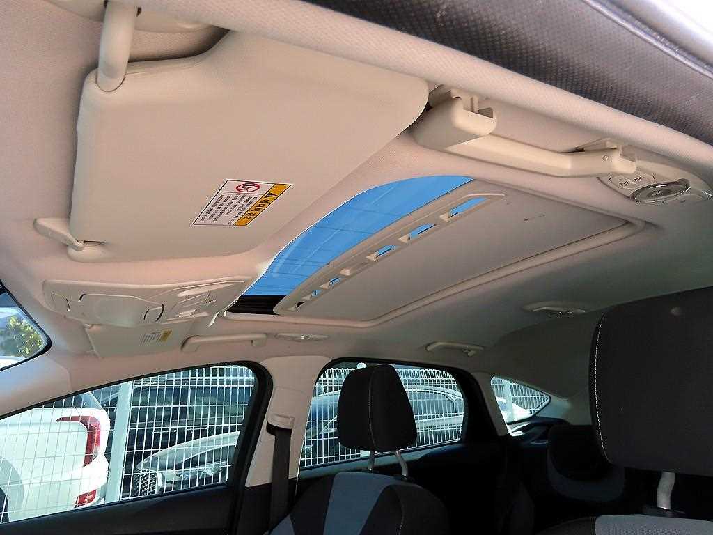 Ford Focus 2014 Blanco - Importación desde Corea - HF Imports Iquique - Foto 15