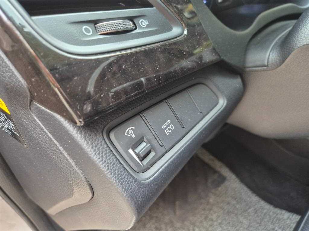 HYUNDAI Grandeur - Vista 11