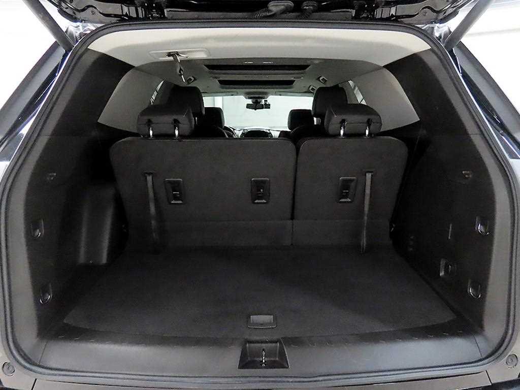 Chevrolet Travers 2021 Negro - Importación desde Corea - HF Imports Iquique - Foto 18