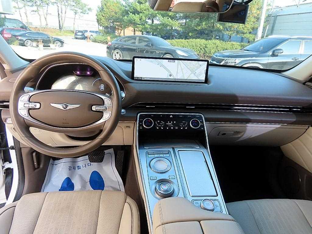 Genesis GV80 - Vista 7