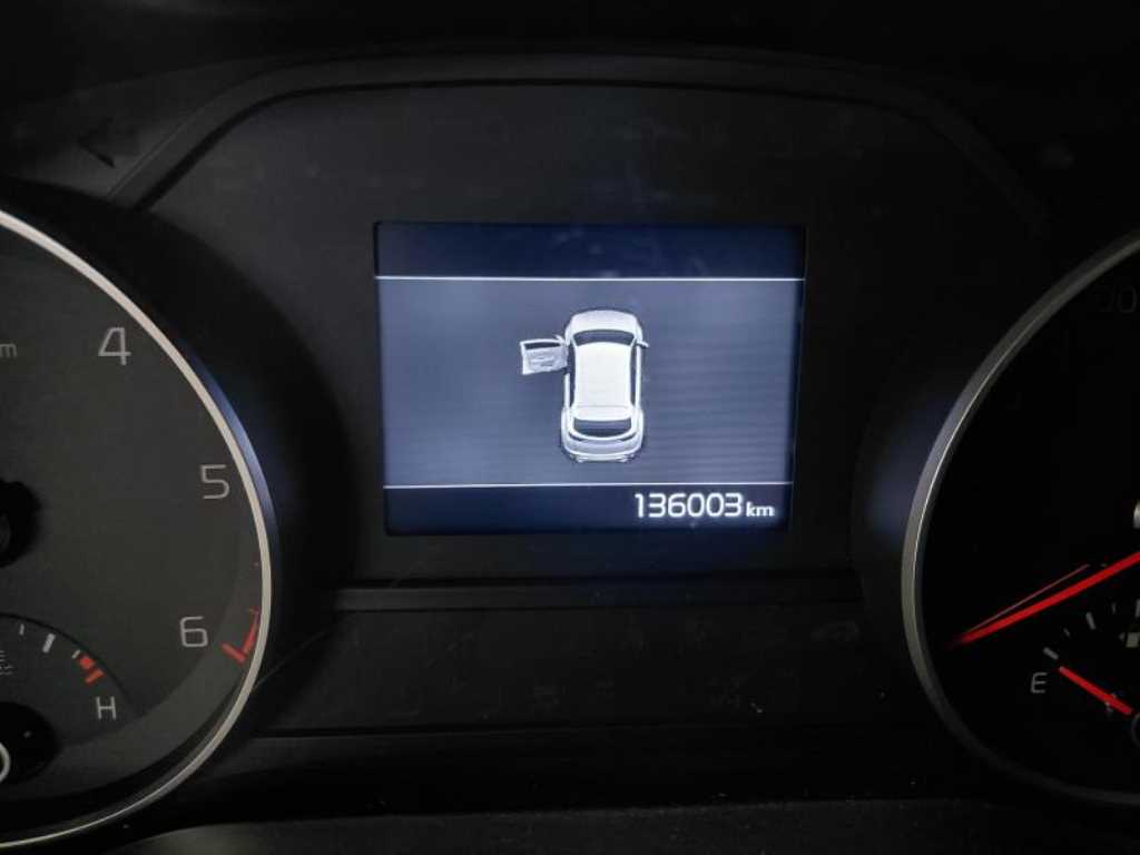 KIA Sportage - Vista 5