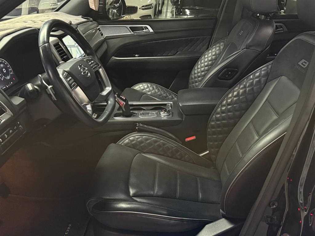 Ssangyong Rexton - Vista 9