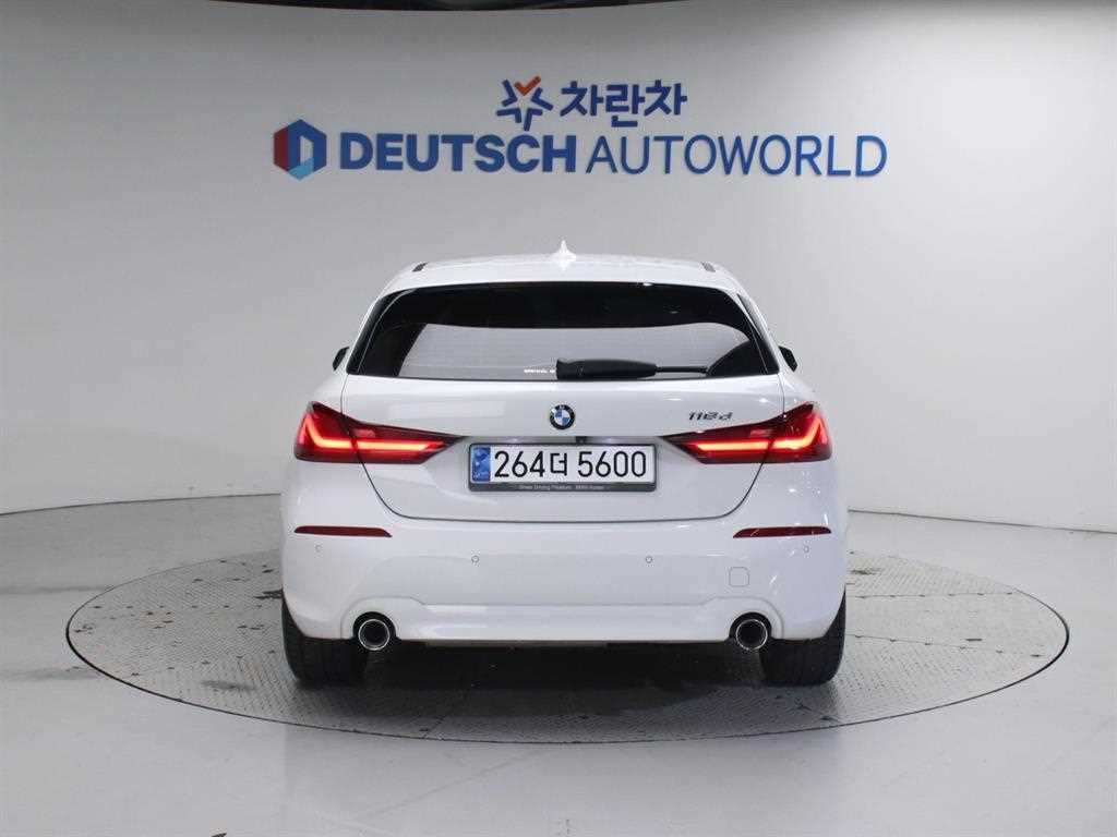 BMW 1 series - Vista 4