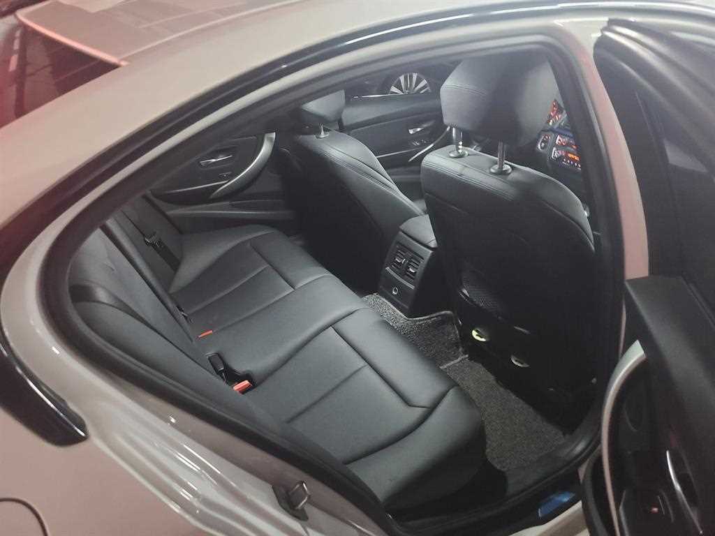 BMW 3 series - Vista 7