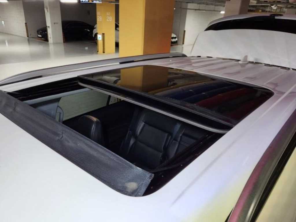 Ford Explorer - Vista 6