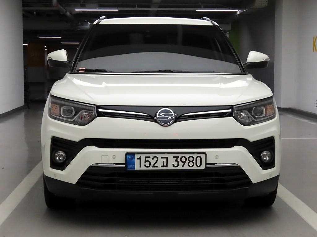 Ssangyong Tivoli - Vista 2