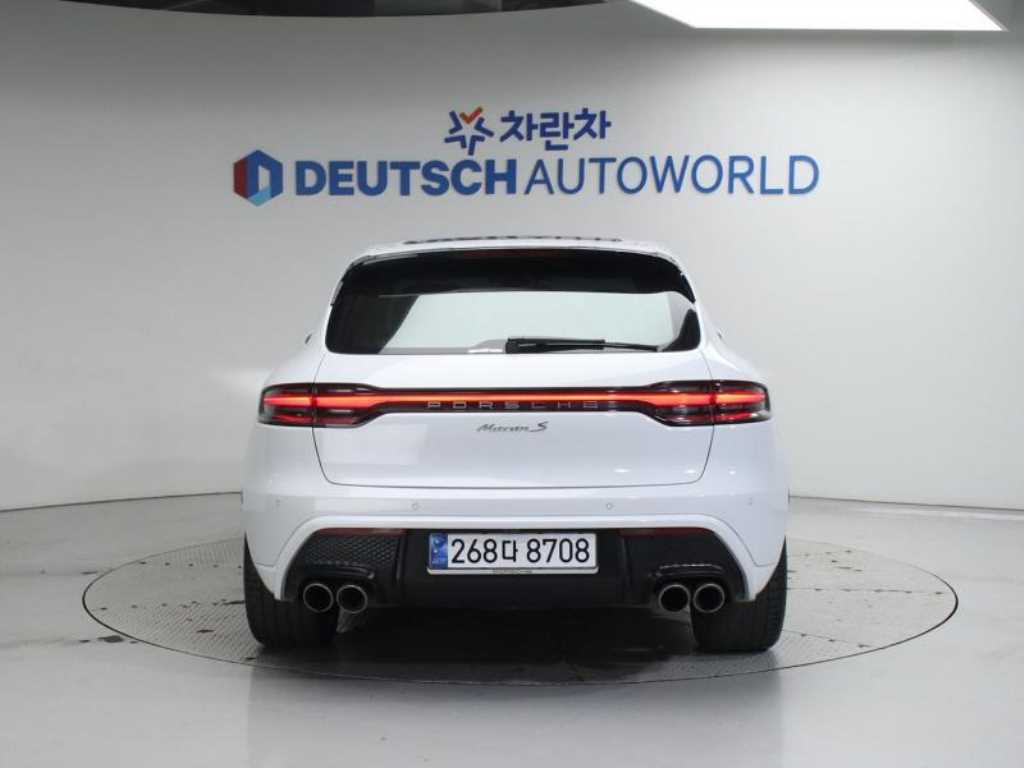 Porsche Macan - Vista 4