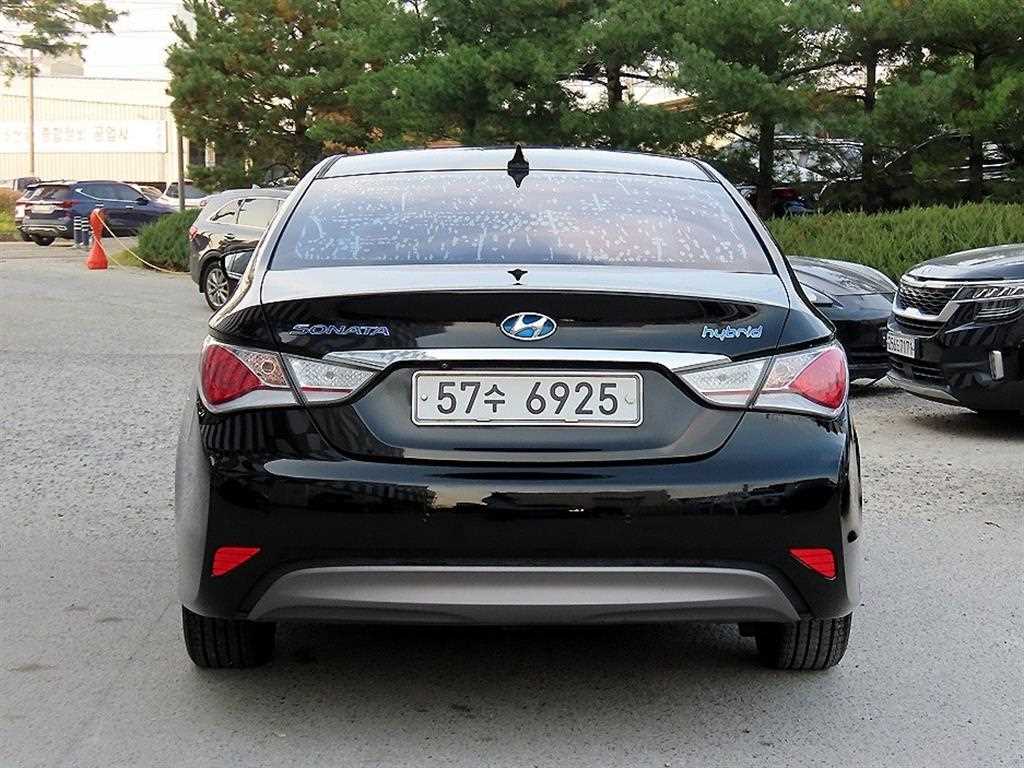 HYUNDAI Sonata - Vista 4