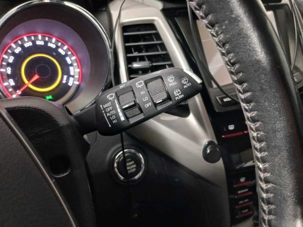 Ssangyong Tivoli 2016 Azul - Importación desde Corea - HF Imports Iquique - Foto 17