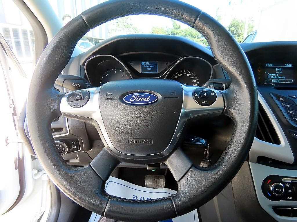 Ford Focus - Vista 8