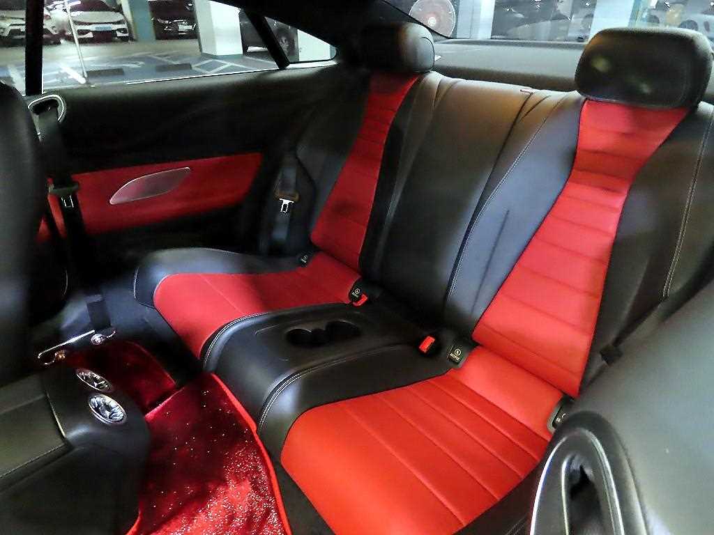 Mercedes Benz E class - Vista 7