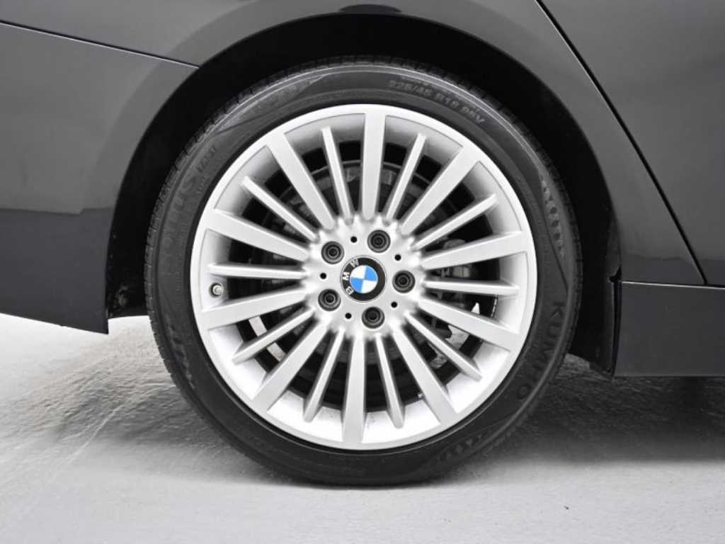 BMW 4 Series - Vista 5