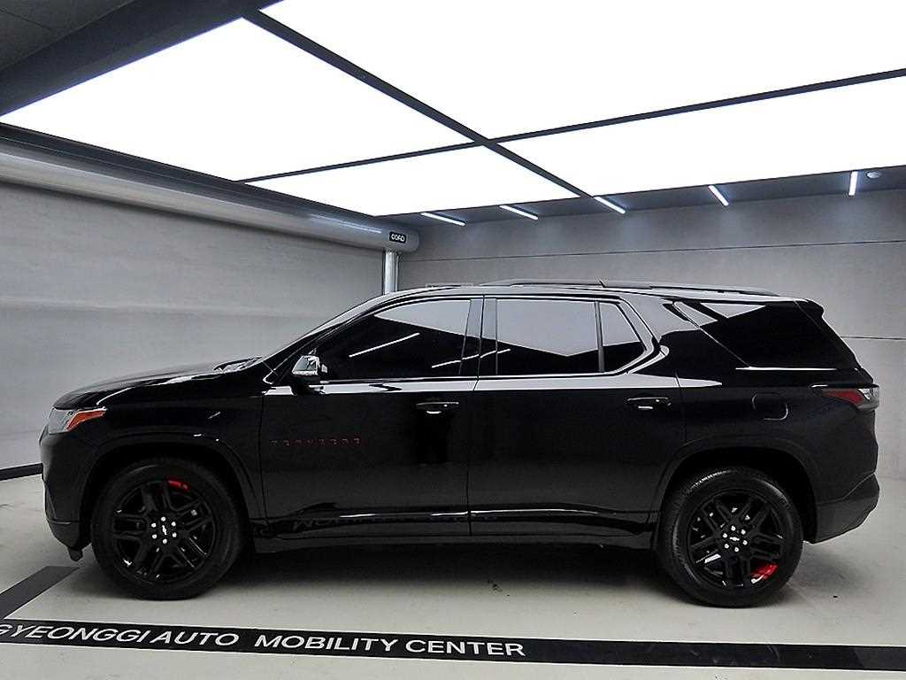 Chevrolet Travers - Vista 4