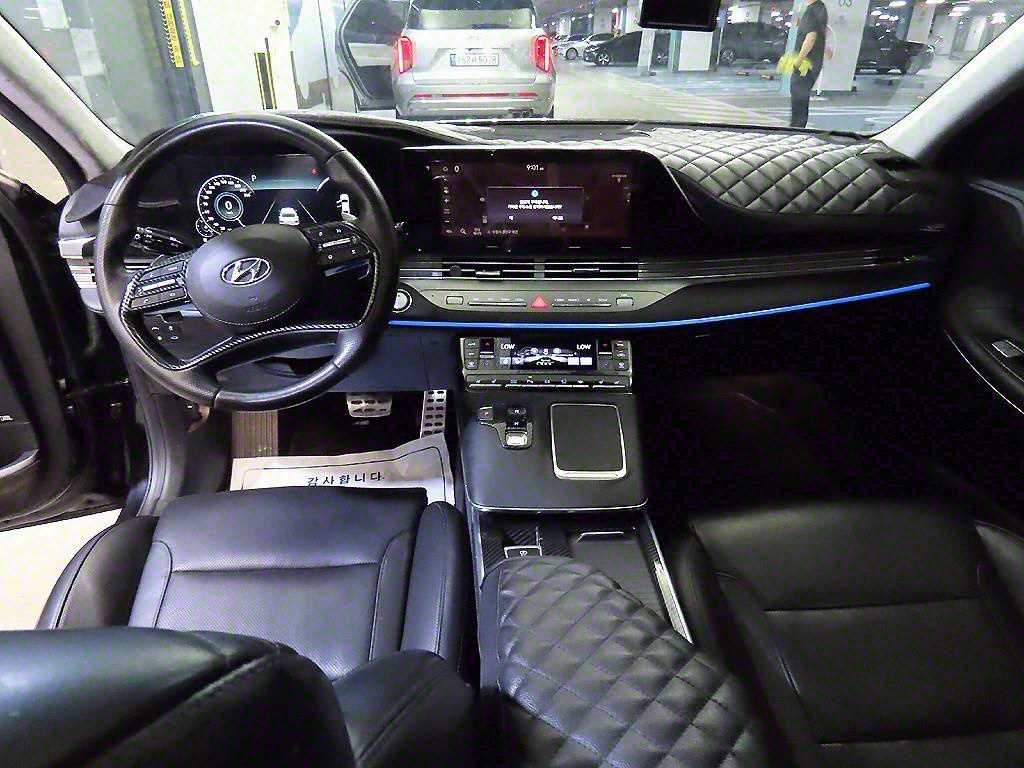 HYUNDAI Grandeur - Vista 10