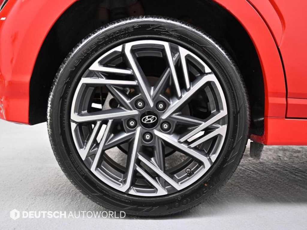 HYUNDAI Kona - Vista 5