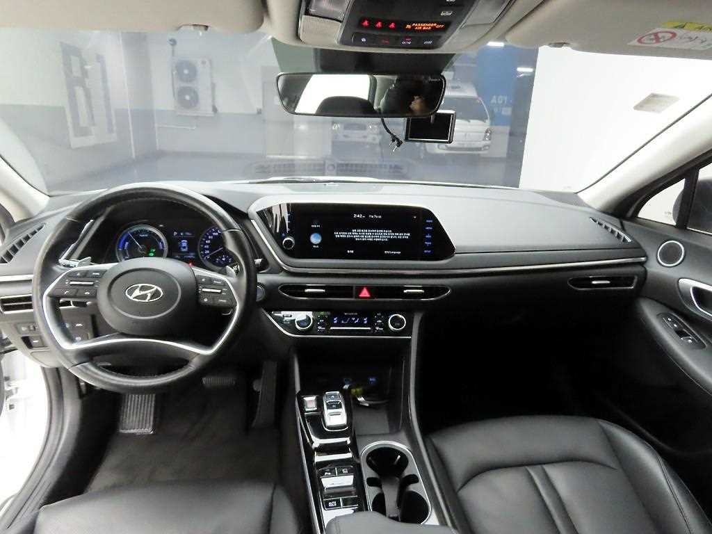 HYUNDAI Sonata - Vista 7