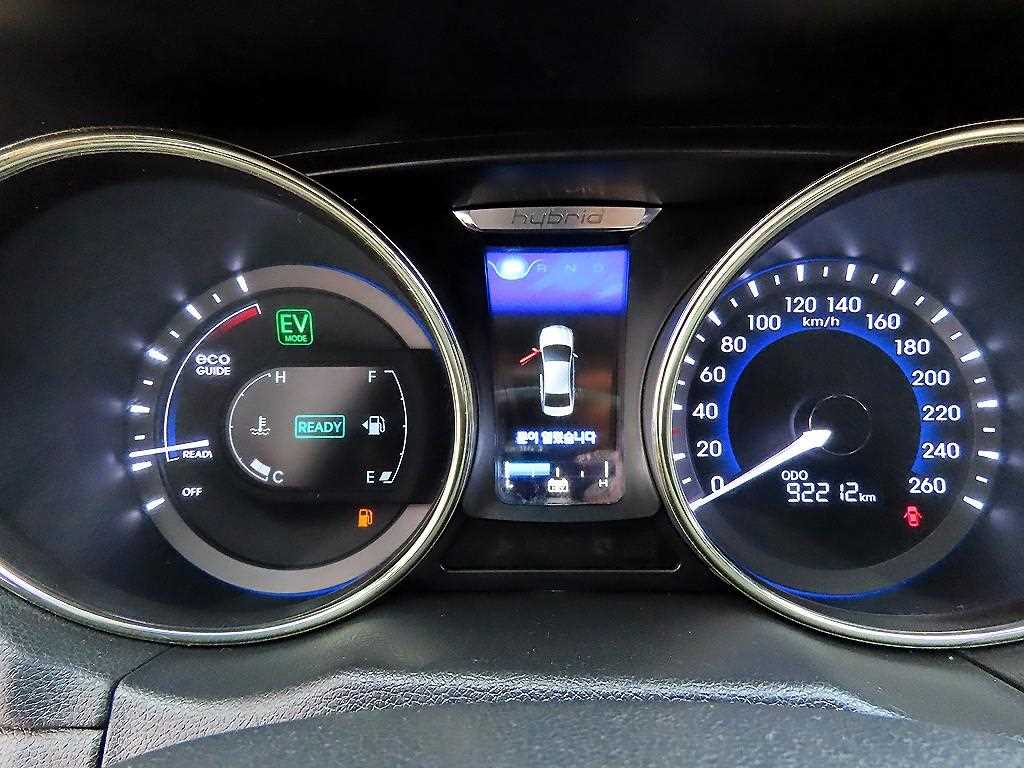 HYUNDAI Sonata - Vista 9