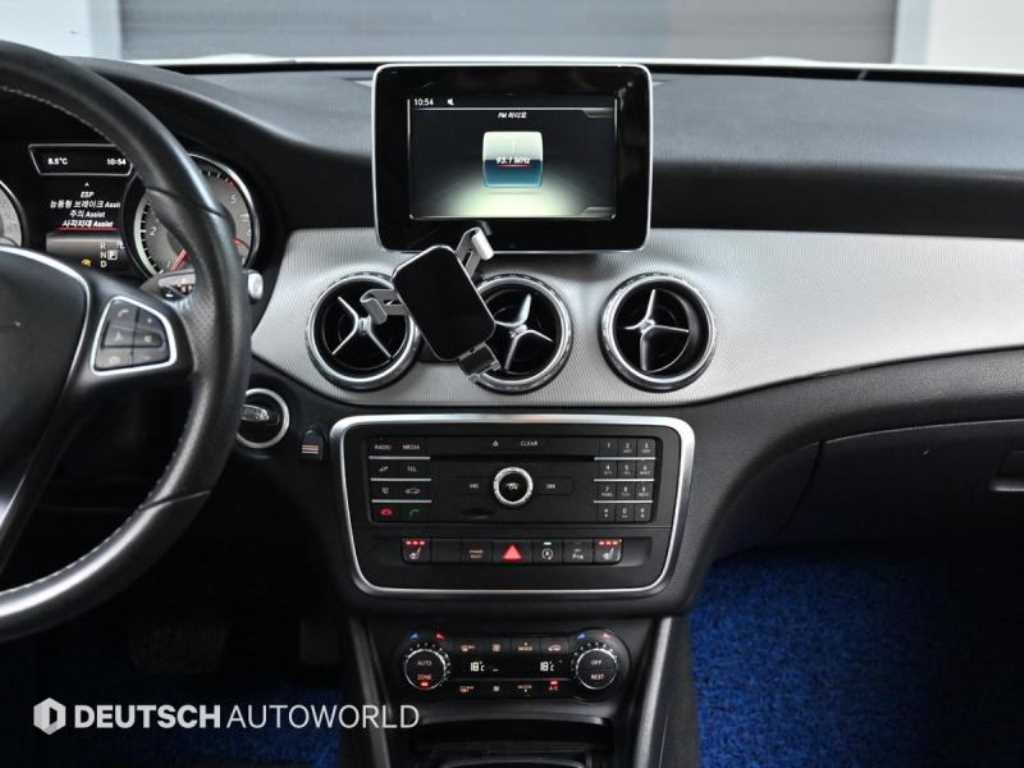 Mercedes Benz GLA Class 2017 Blanco - Importación desde Corea - HF Imports Iquique - Foto 14