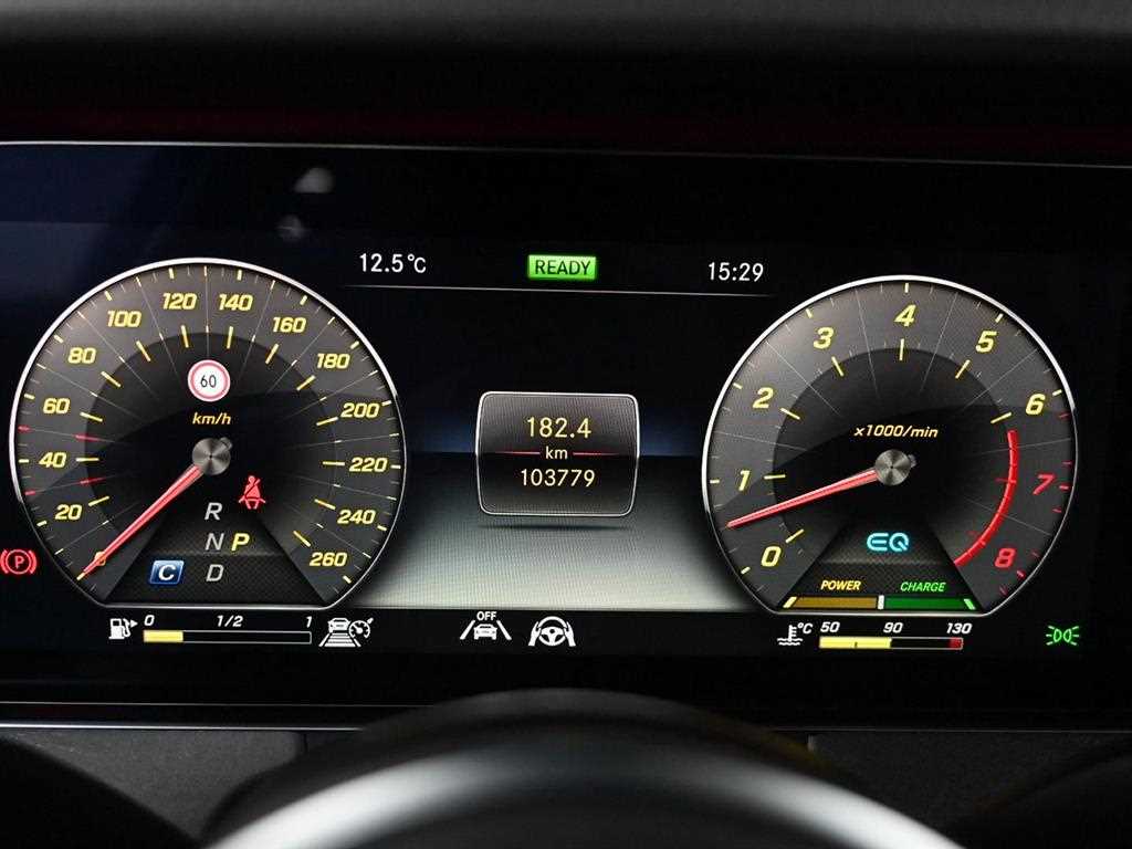 Mercedes Benz CLS Class - Vista 8