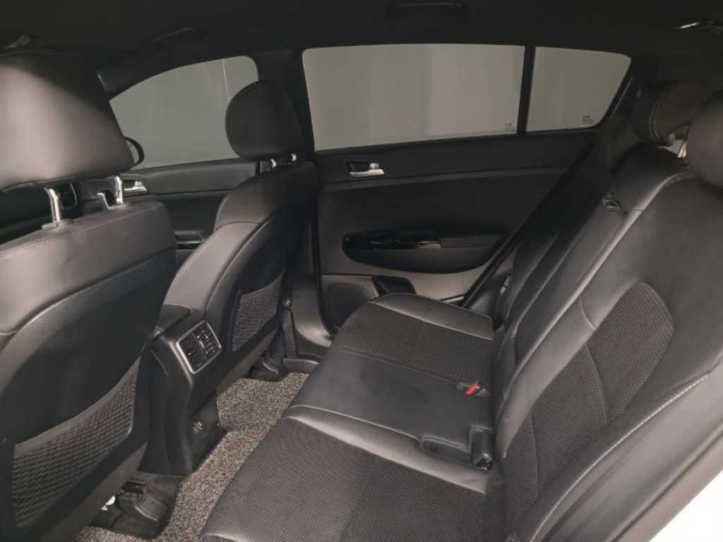 KIA Sportage - Vista 8