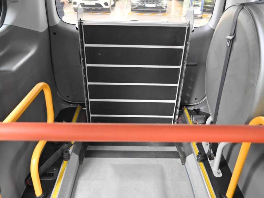 HYUNDAI Starex 2019 - Importación desde Corea - HF Imports Iquique - Foto 19