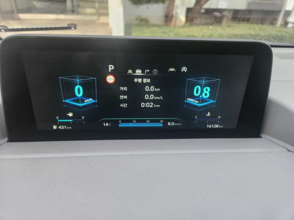 HYUNDAI Staria - Vista 4