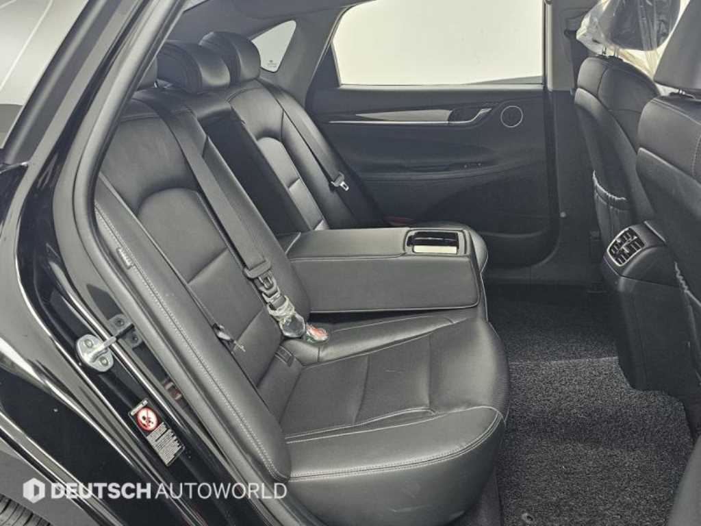 HYUNDAI Grandeur - Vista 12