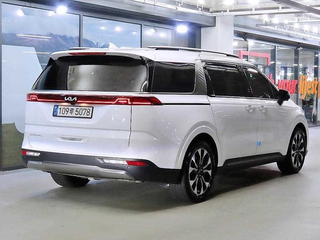 KIA Carnival - Vista 4