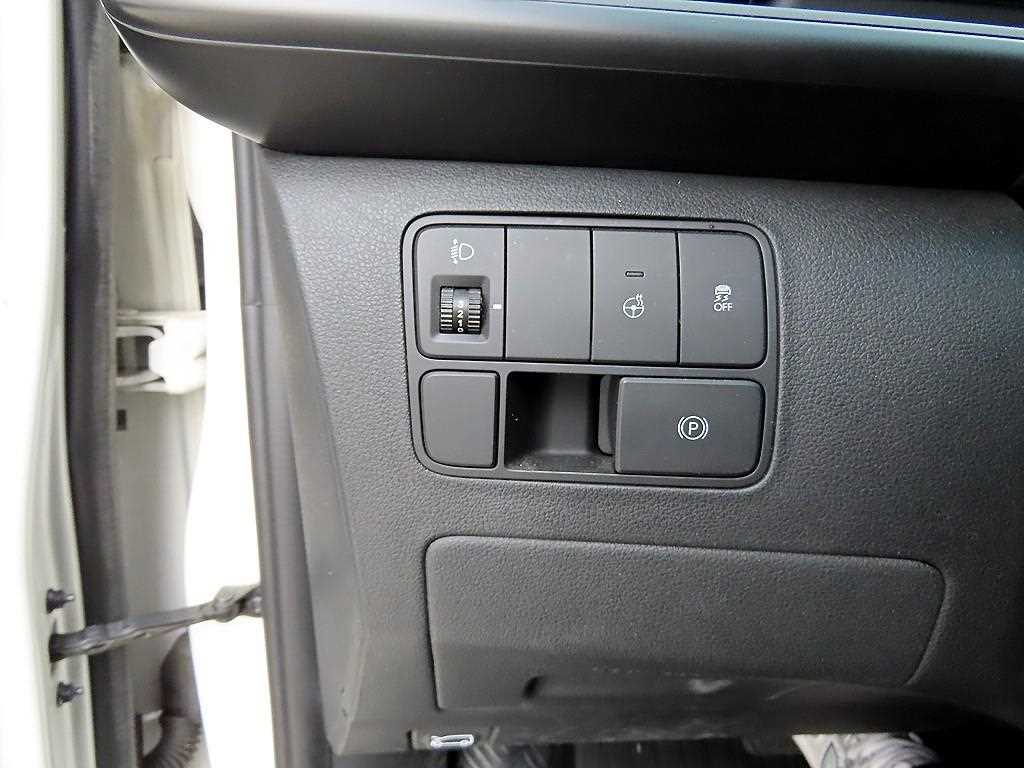 HYUNDAI Staria - Vista 12