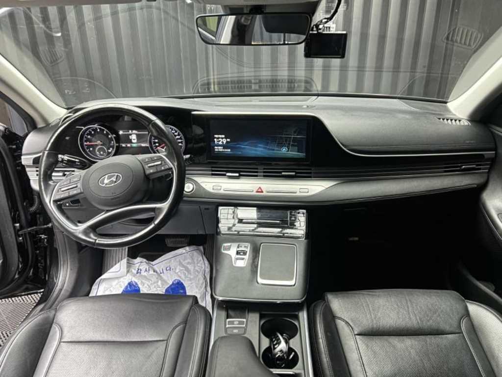 HYUNDAI Grandeur - Vista 7