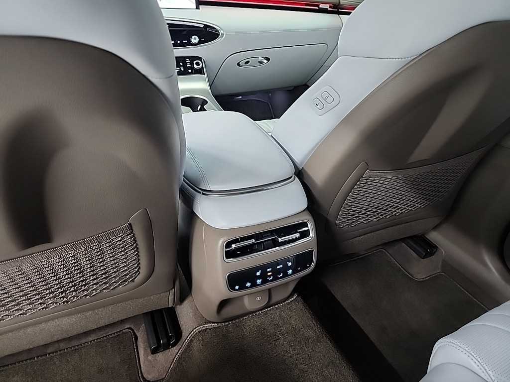 Genesis GV70 2025 Blanco - Importación desde Corea - HF Imports Iquique - Foto 13