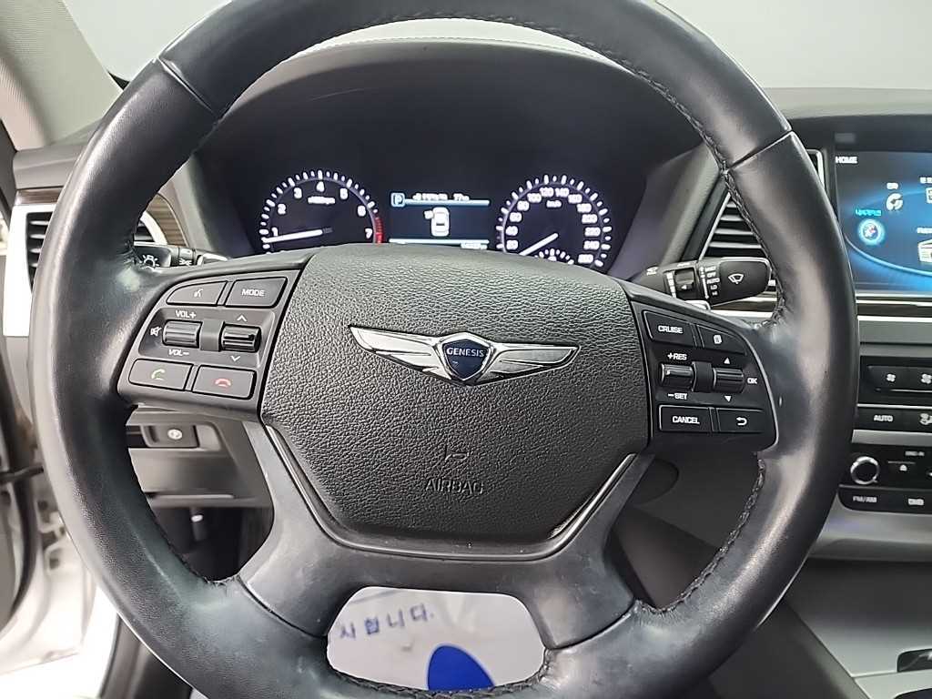 Genesis G80 - Vista 9