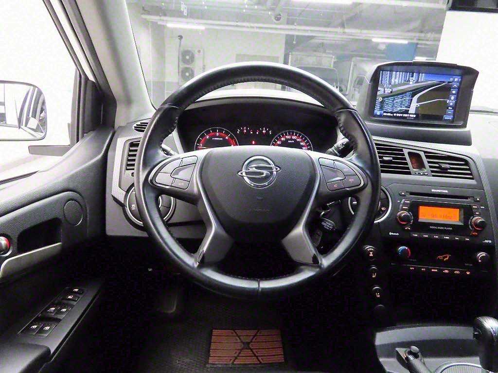 Ssangyong Korando - Vista 5