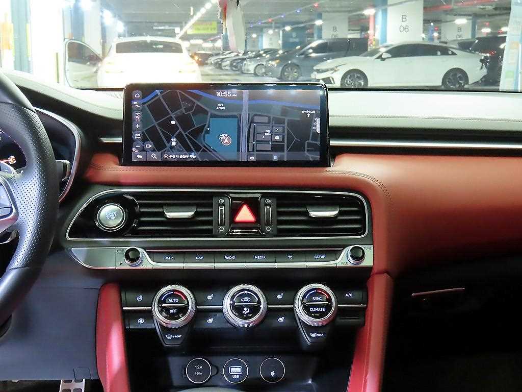 Genesis G70 - Vista 11