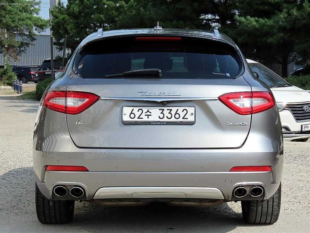 Maserati Levante - Vista 4