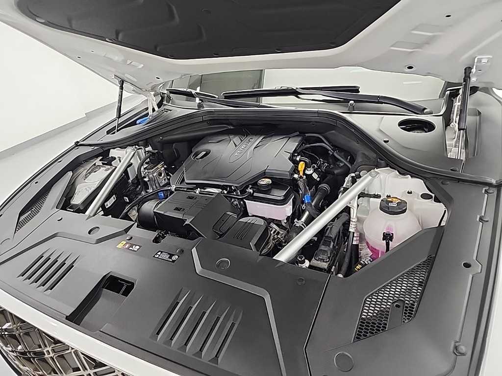 Genesis GV70 - Vista 5