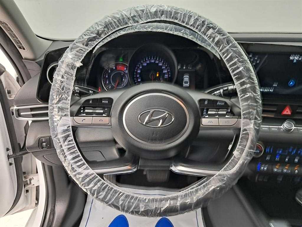 HYUNDAI Avante - Vista 7