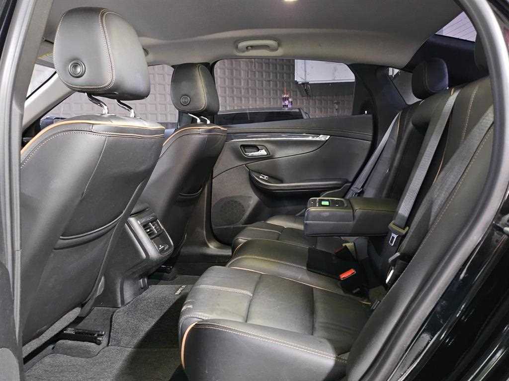 Chevrolet Impala - Vista 7